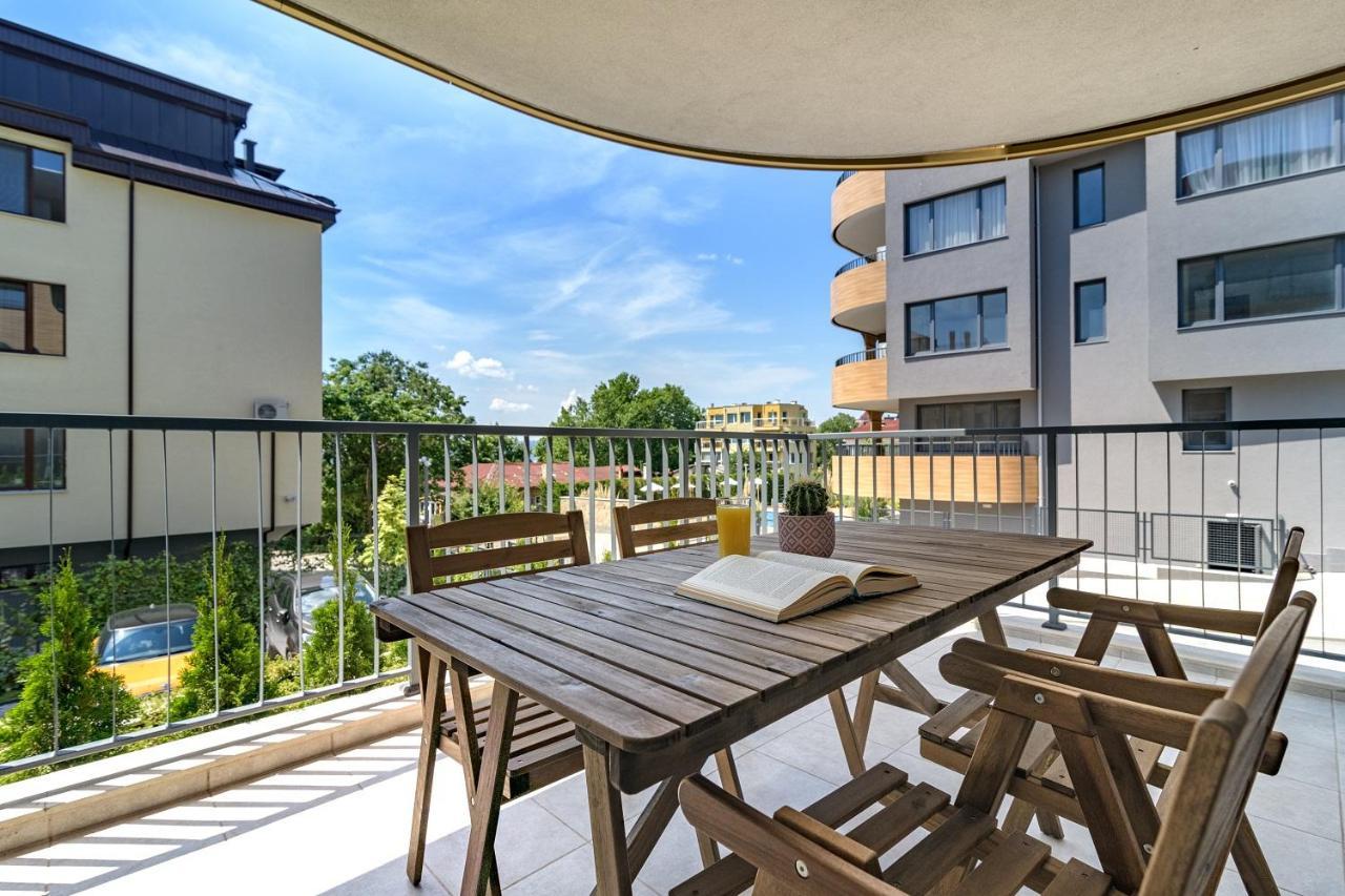 Freddo Apartment - Coral Residence Complex With Parking & Pool Varna Exterior foto